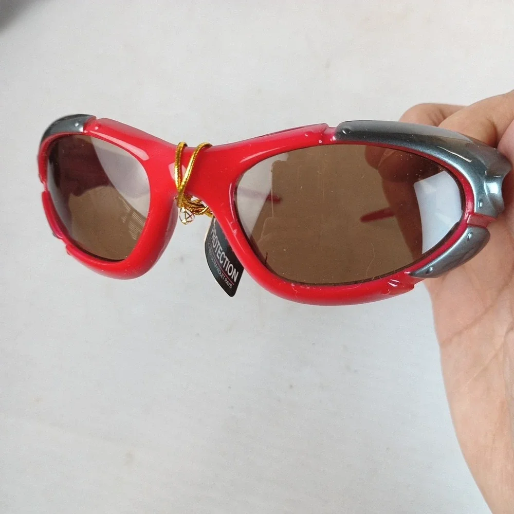 Lot Of 6 Unisex Sunglasses UV400 Red Black And Silver Vintage Style